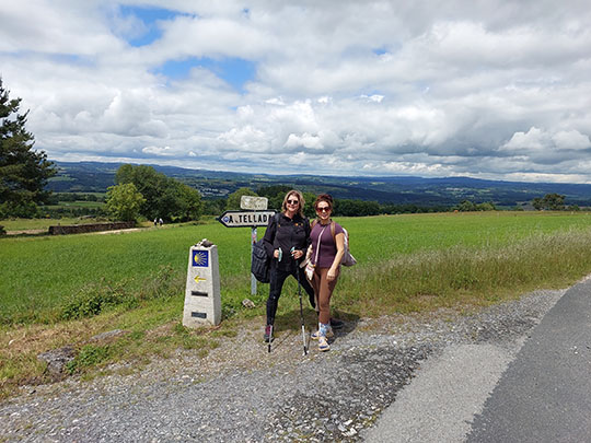 1-camino-de-santiago-from-sarria-yellow-arrow-marker.jpg