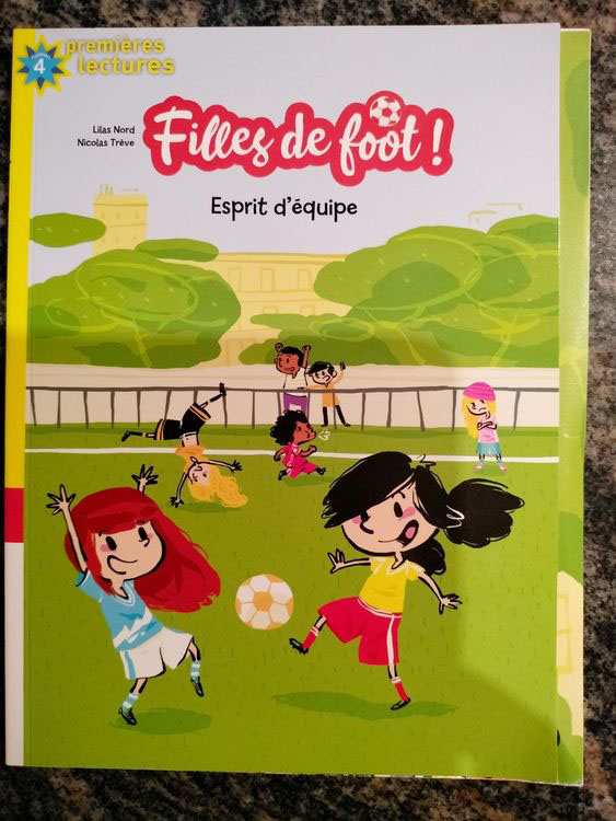 filles-de-foot-esprit-dequipe-ce1ce2-des-7-ans.jpeg